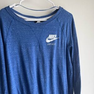 (euc) blue nike crew neck tee shirt material womens size large